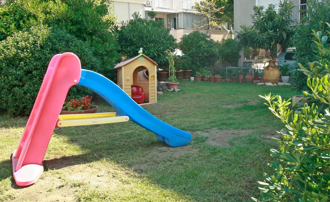 Hotel Adriatico Bellaria-Igea Marina Esterno foto